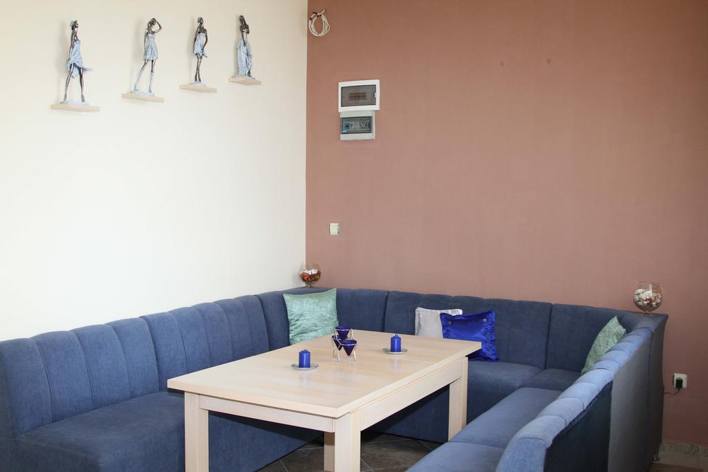 Vlasta Family Hotel رافدا المظهر الخارجي الصورة