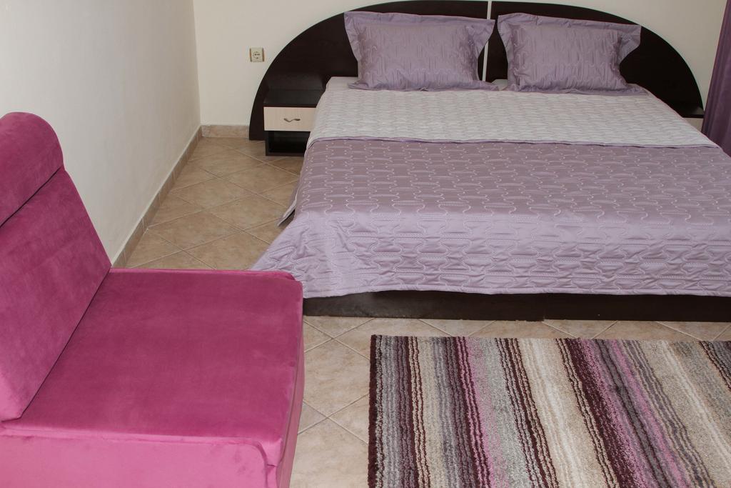 Vlasta Family Hotel رافدا المظهر الخارجي الصورة