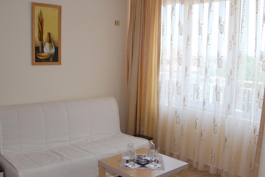 Vlasta Family Hotel رافدا المظهر الخارجي الصورة
