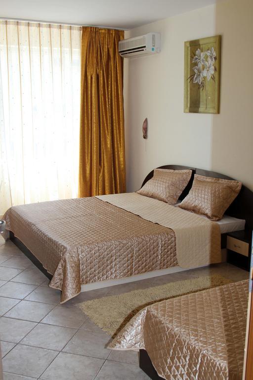 Vlasta Family Hotel رافدا المظهر الخارجي الصورة